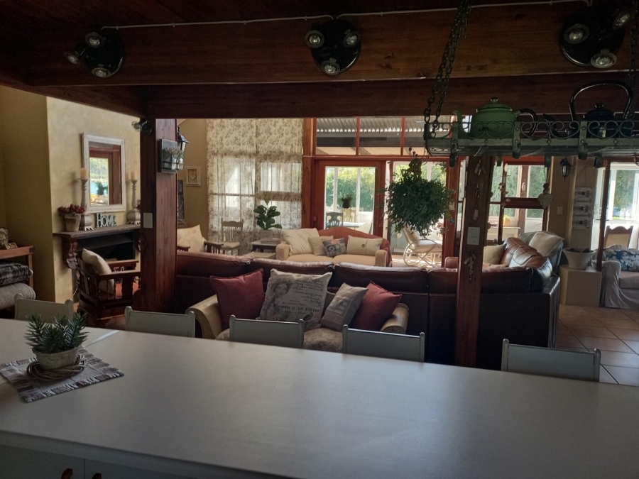 5 Bedroom Property for Sale in Stilbaai Wes Western Cape